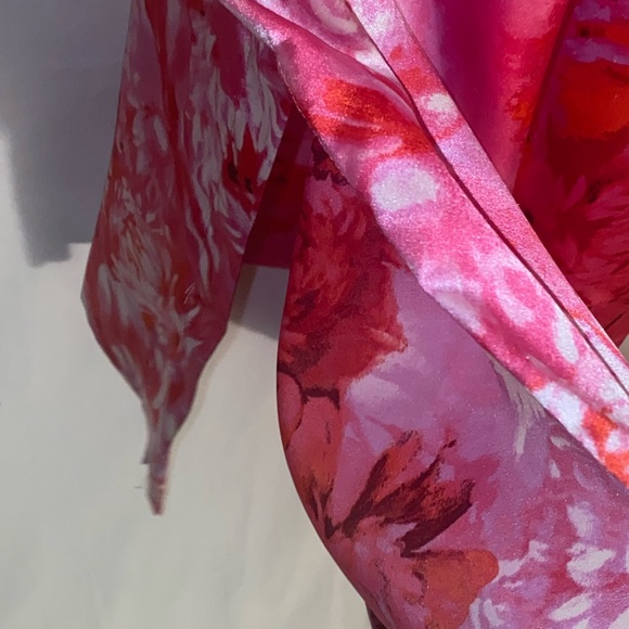 Oscar del la Renta Floral Robe - Picture 6 of 12